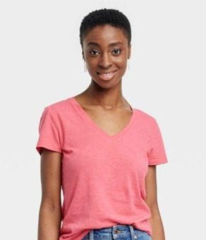 Women's Fitted V-neck Short-sleeve T-shirt - Universal Thread