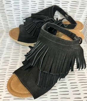 Minnetonka on sale ashley wedge