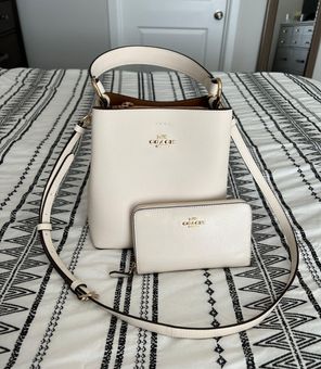 Coach Small Town Bucket, Kate Spade Wallet Review