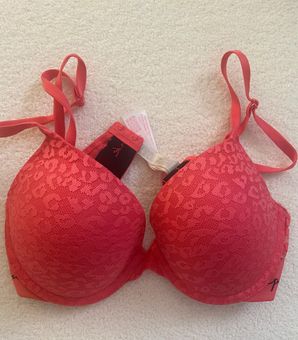 Pink bra size: 34