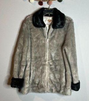 Ameri Mode faux fur fluffy jacket Size L - $62 - From Lindsey