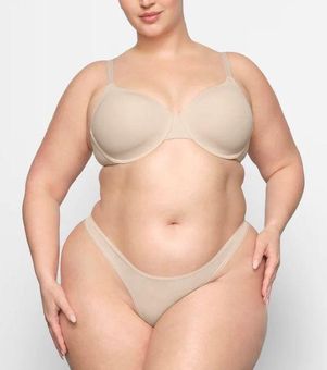 SKIMS Fits Everybody T-Shirt Bra NWT 36C Tan Size 36 C - $30 (42% Off  Retail) New With Tags - From Ali