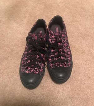 pink skull converse