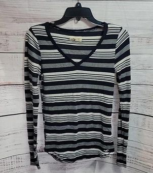 Hollister Navy White Y2K V-Neck Striped Long Sleeve Women's Shirt Size Small  Multiple - $14 - From Thrift