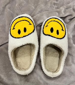 The Ultimate White Smiley Face Slippers A Guide to Comfort and Style