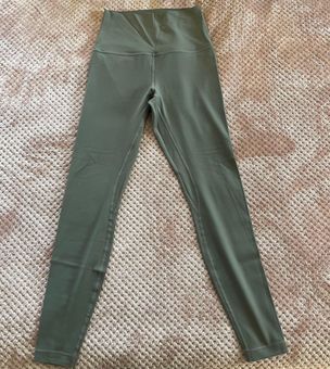 Lululemon size 6 Gray Align leggings