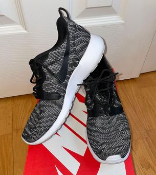 Nike Roshe Run Sneakers Black Size 6 - $18 (80% Retail) - From Brittney