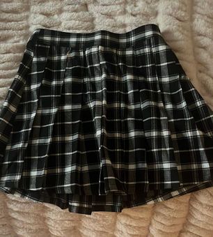 Black and white top plaid skirt xs