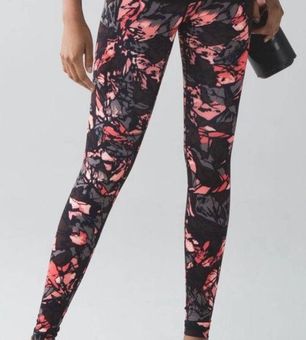 Buy the Lululemon women's high waisted abstract print running