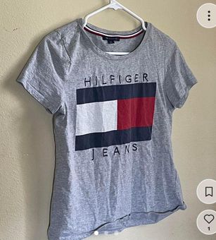 Tommy Hilfiger tshirt - $24 - From Sofia