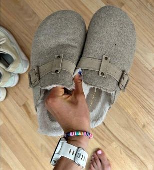 American Eagle clog slippers Size undefined - $25 - From