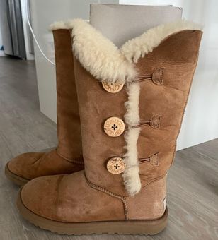 UGG Bailey Button Triplet II Boots Brown Size 8 - $50 (77% Off Retail) -  From Natasha