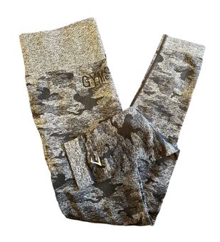 Gymshark Adapt Camo Seamless Leggings Black Size L - $35 (46% Off Retail) -  From Maggie