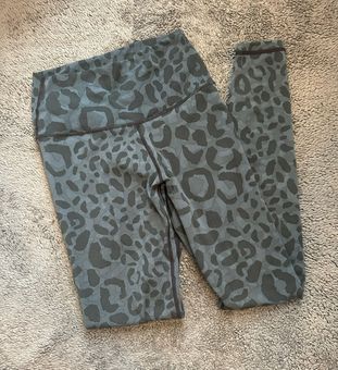 Colorfulkoala Leggings Size Small Cheetah