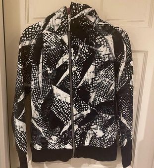 Lululemon Scuba Hoodie III Black Size 6 - $39 - From Taylor