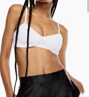 Aritzia Babaton Sculpt Knit Bra Top White - $35 (27% Off Retail