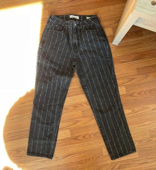 PacSun Mom Jeans Black Size 25 - $13 (76% Off Retail) - From Kristine