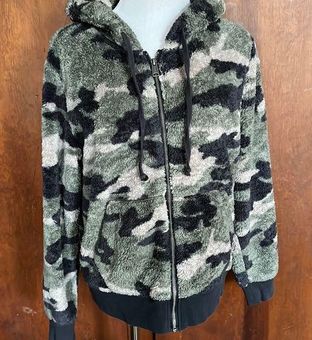 NEW Lucky Brand Camo Hooded Jacket in Green Size LARGE