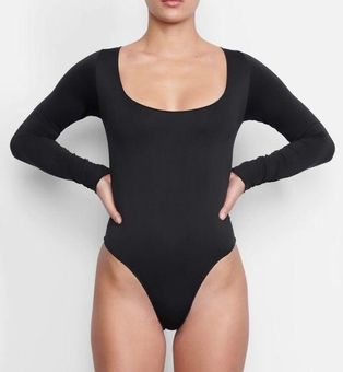 SKIMS xxs/xs essential long sleeve scoop neck bodysuit black onyx nwt - $61  New With Tags - From Marissa