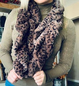 Leopard Print Faux Fur Scarf