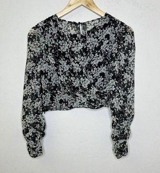 Top cropped black