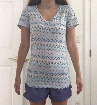 PacSun Nollie Patterned V-Neck T-Shirt 