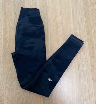 Alo Yoga High Waist Camo Vapor Legging Black Size XS - $52 (59