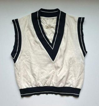 ZARA Cream/Black Preppy V-Neck Oversized Sweater Vest Size Medium - $10 -  From Shelby