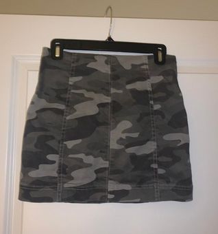 Jolt Camo Mini Skirt Green - $15 (40 