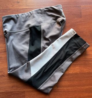 Reebok SpeedWick Capri Workout Leggings Size XS - $12 - From Alexa