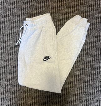 Nike Sweatpants Jogger Pants White Size XS (50% Off Retail) - Kaitlyn