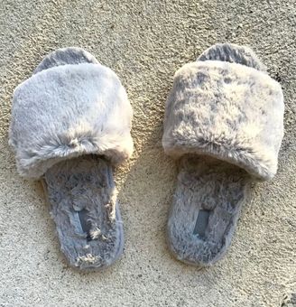 SKIMS NEW Faux Fur Cozy Slides Slippers Gray - $16 - From Angela