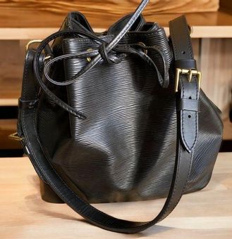 Louis Vuitton Authentic Epi leather Noe bucket bag black gold