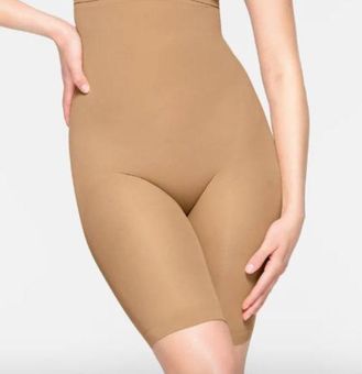 SKIMS Seamless Sculpt High-Waisted Above the Knee Shorts S/M - $30 - From  Marissa