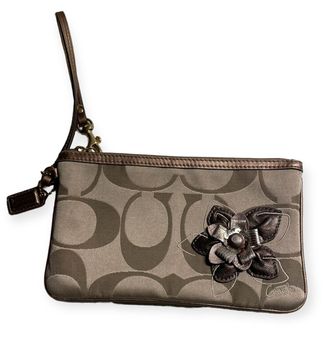 Coach Poppy C Wristlet Wallet