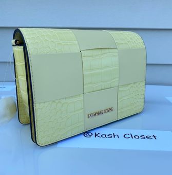 Michael Kors MK Mercer SM Clutch Crossbody -Buttercup Yellow