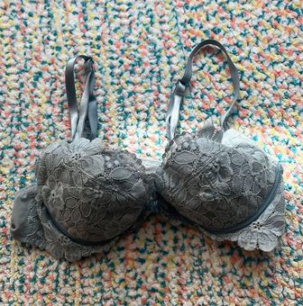 32B - Victoria's Secret Lace Vintage Bra