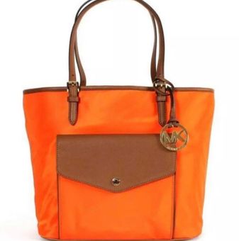 NWT Michael Kors jet set leather large snap pocket tote purse bag luggage