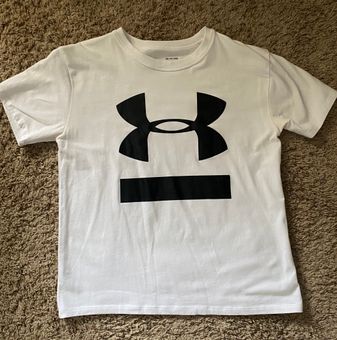 Under Armour Tshirt White Size XS - $10 (60% Off Retail) - From Melissa