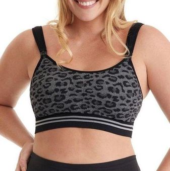 Momcozy 4-in-1 Pumping Bra Hands Free, Fixed Padding Nursing Bra & Maternity  Bra Size M - $23 - From Janae