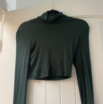 Aritzia sunday best cropped freshman turtleneck Green - $14 (60% Off  Retail) - From Sofia