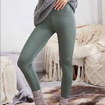 Aerie green chill play move leggings Size XS - $20 - From Karina