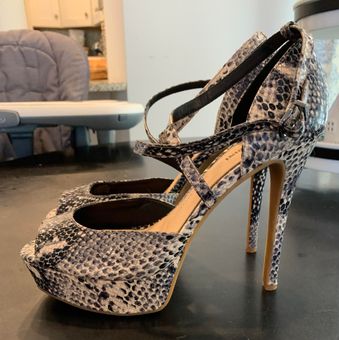 Gianni Bini Snake Print Pumps Size 8.5 