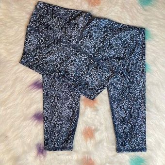 Evolution and creation EVCR Woman's Blue Leggings Size Medium - $20 - From  Tara