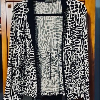 Piccadilly Fashion Women's Animal Print Jacket PM Size undefined - $5 -  From Amber