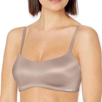 Calvin Klein Women's Liquid Touch Lightly Lined Scoop Neck Bra