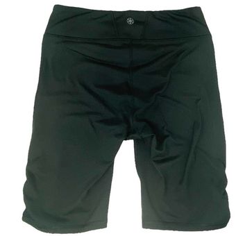 Gaiam Ladies Black Athletic Yoga Workout Shorts ~ Size M Size M - $15 -  From Susan