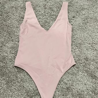 Aritzia Aritiza Contour V-neck Bodysuit Pink Size XS - $43 (18% Off Retail)  New With Tags - From Crystal