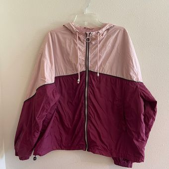 Windbreaker garage top