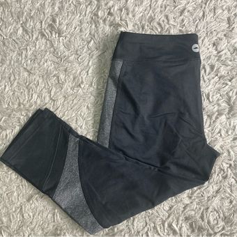 Avia Cropped Yoga Pants Size M - $13 - From Rachel